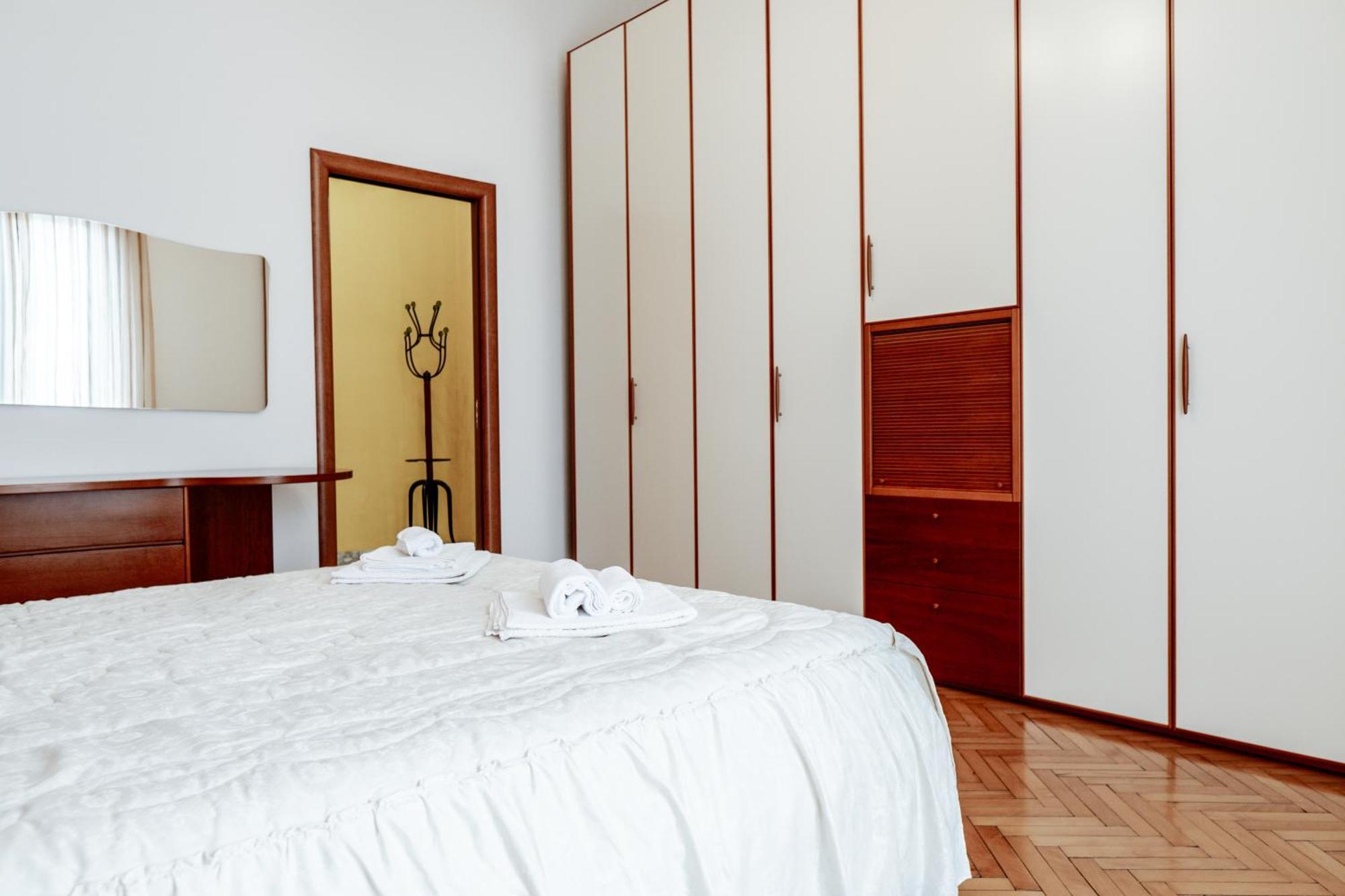 Luxe Apartment Near Milano, Rho Fiera E Mxp บุสโตอาร์ซีซีโอ ภายนอก รูปภาพ